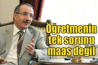 Öğretmenin tek sorunu maaş değil