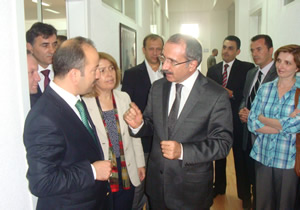 Milli Eğitim Bakanı Ömer Dinçer, Kosova'da