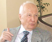 Kenan Evren İlköğretim Okulu'nun adı, Menderes İlköğretim Okulu oldu