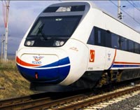 İnternet hızlı trene yetişemedi