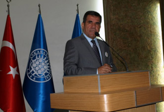 KİTAP BÜTÜN DÜNYADIR OKUMAKLA GEZİLİR