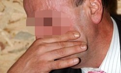 Valilik duvarına işeyen memura polis tokadı