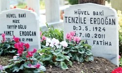 23 yıl sonra anne ve babasını buluşturdu