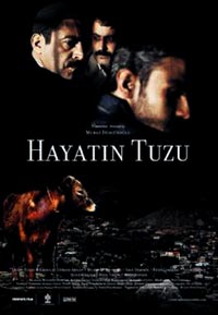 Film afişine konulan inek, kriz yarattı