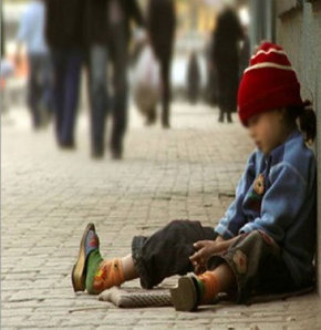 Dilencilik yapan çocuklar aileden alınıyor