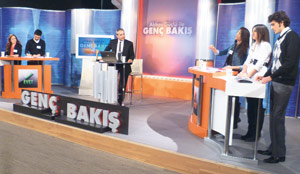 Serbest kıyafette de kafalar karma karışık