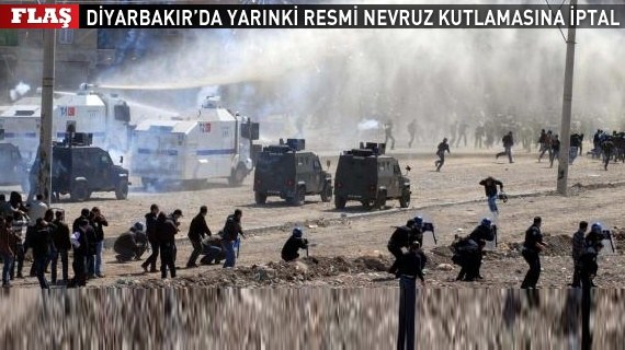 Teröristler kalabalığa karıştı, ateş açtı, 4 polis ağır yaralı