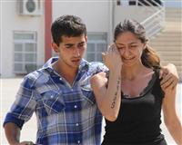 Sınava alınmayınca gözyaşı döktü