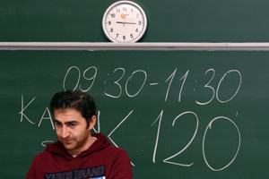 Öğretmenlerin sınav ücreti isyanı