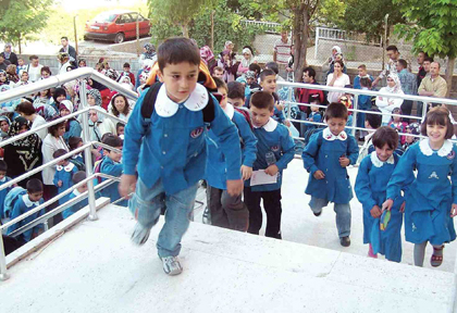 Okul bahçesi artık otopark olmayacak