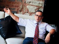 5 kez sürgün edildi şimdi rektör adayı