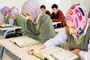 Okullara Kur'an düzenlemesi