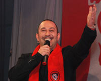 Cem Yılmaz'dan 'One minute' esprisi