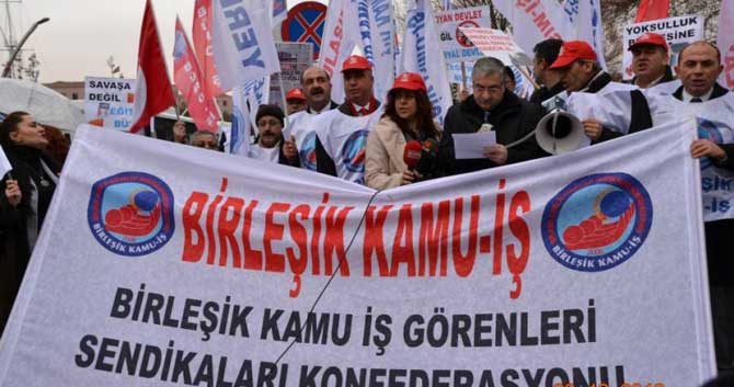 KONFEDERASYONUMUZ 2013 BÜTÇESİNİ PROTESTO ETTİ
