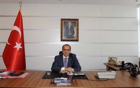 Genel Müdürden Demokrasi Dersi