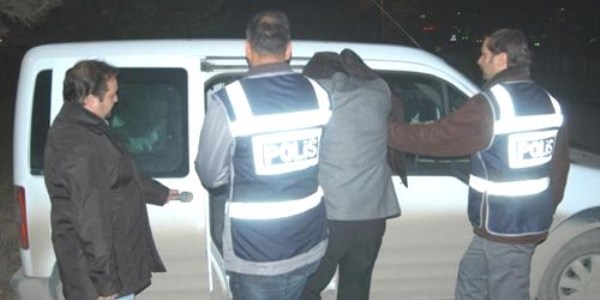 Öğretmen, öğrencisini tacizden tutuklandı