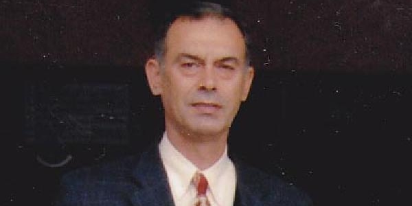 Tacizle suçlanan öğretmen intihar etti