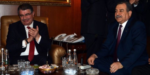 Okullarda sürekli ve sabit bekleyen polis olmayacak