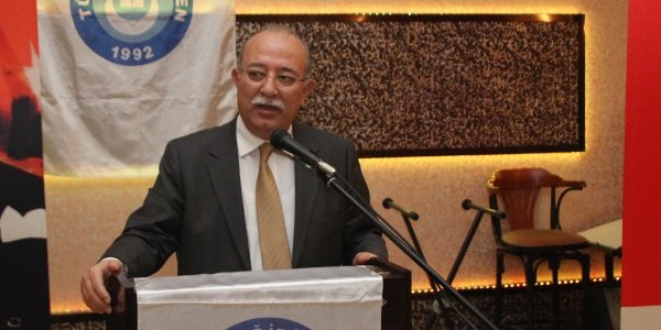 Kılık kıyafet serbestiyetini desteklemeyen namerttir