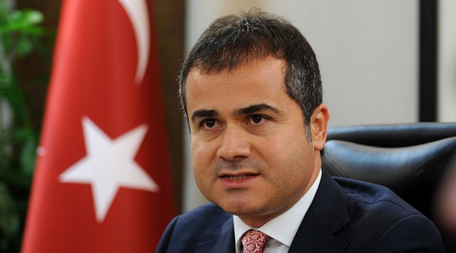 Sporda başörtüsü yasağını ilkel buldu