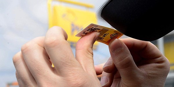 HGS'de etiketi doğru yapıştır, hızlı geç