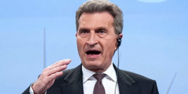 AB komiseri: Türkiye'ye yalvaracağız