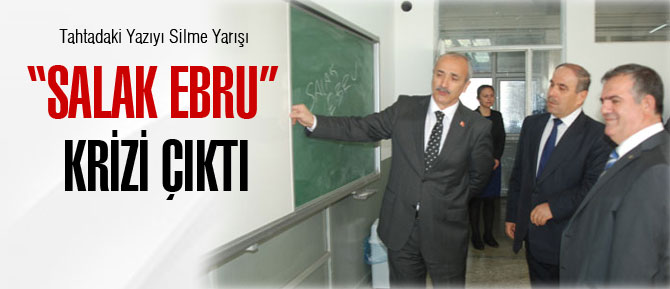 Tahtada'ki yazıyı silme yarışı