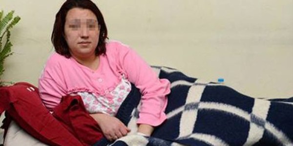 Bayan öğretmen, kocası tarafından bıçaklandı