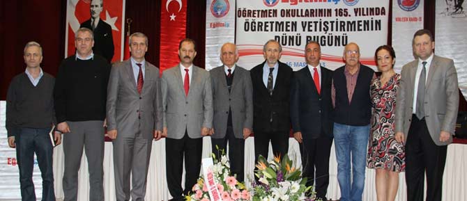 Öğretmen Yetiştirmenin Dünü ve Bugünü Paneli