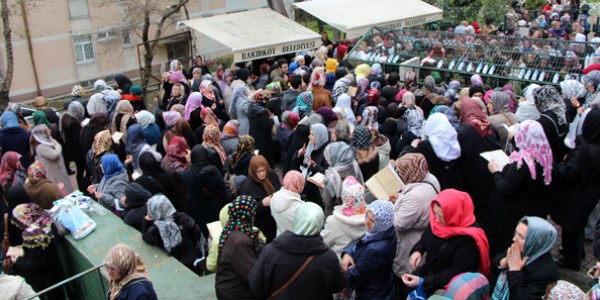 Türbelerde YGS yoğunluğu