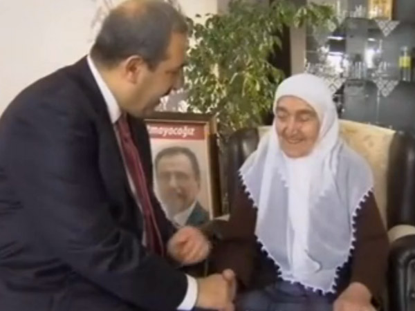 Anne Yazıcıoğlu Türkiye'yi ağlattı!