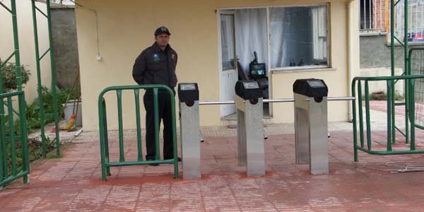 Bu okulda öğrenciye dijital takip var