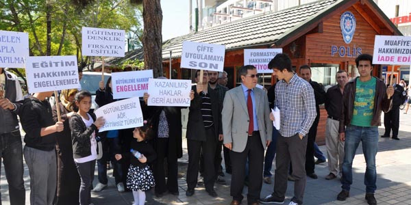 AÖF öğrencileri haklarını arıyor