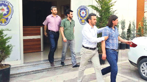 Öğrenci partisine polisten baskın