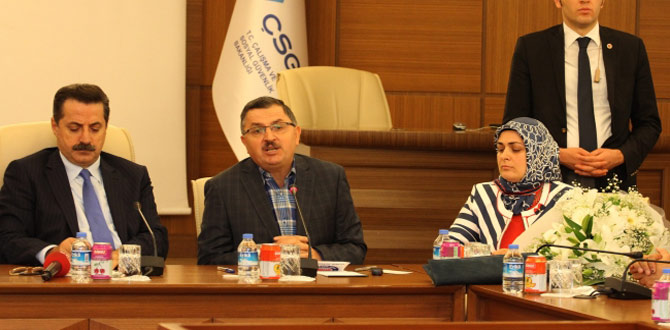 Erkek Memurların Kıyafetlerine Düzenle Talebi