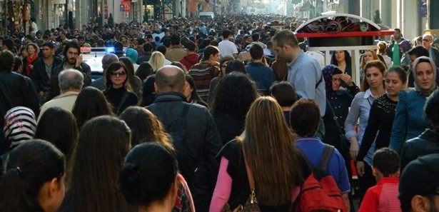 Gençlerimizin yüzde 28'i resmen kayıp!