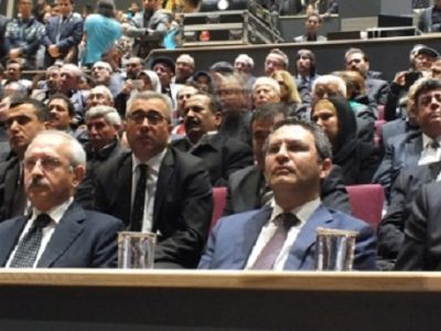 Kılıçdaroğlu ve Gürsel Tekin Yan Yana Oturmadı