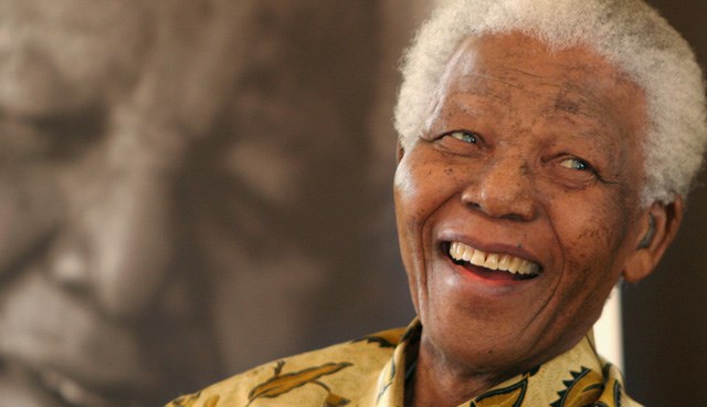 Mandela hayatını kaybetti