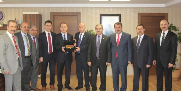 Aktif Eğitim Sen'den Türk Eğitim Sen'e Ziyaret