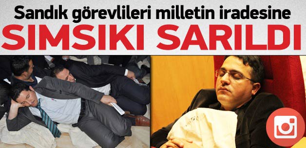 Sandık görevlileri oy çuvallarının üzerinde uyudu