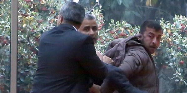 Saldırgan AK Parti üyesi çıktı, partiden ihraç edildi