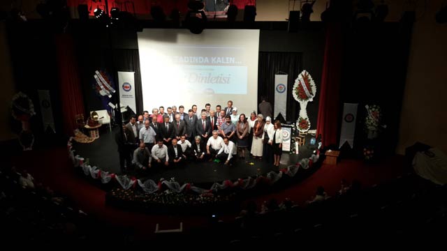 EBS'nin Şiir Dinletisi Büyük İlgi Gördü