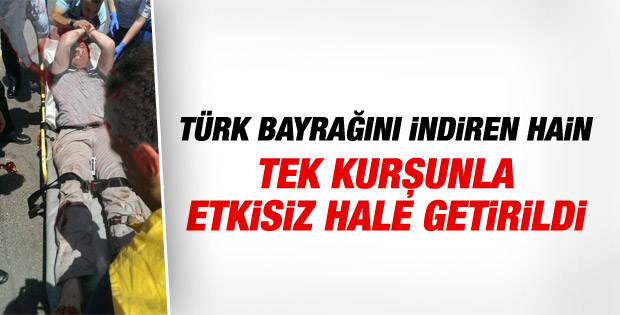 İstanbul'da Türk bayrağını indiren kişi vuruldu