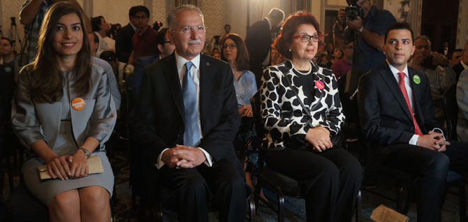 İhsanoğlu’nun sloganı: Ekmek için Ekmeleddin