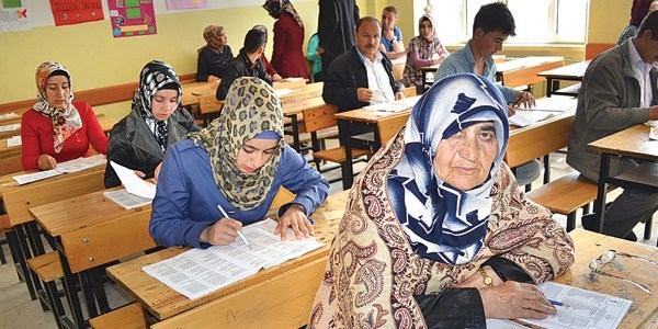 Açıköğretimdeki kadın öğrenci sayısı 394 bin