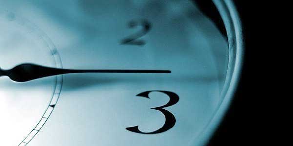 Saatler bu gece 1 saat ileri alınacak