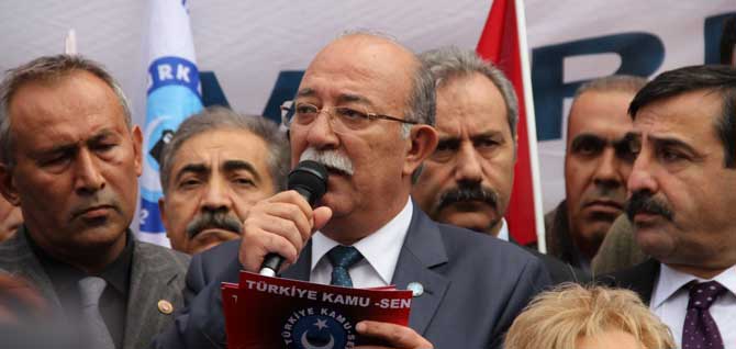 Memurlar Zam İçin Meclis Kapısında