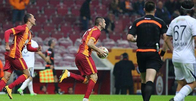 Aslan, son dakikada kükredi