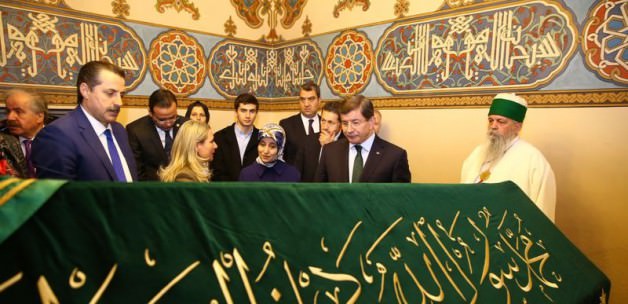 Davutoğlu, Hacıbektaş'ta konuştu