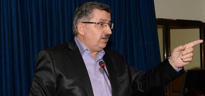 Gündoğdu: Bu eğitim sistemiyle zor